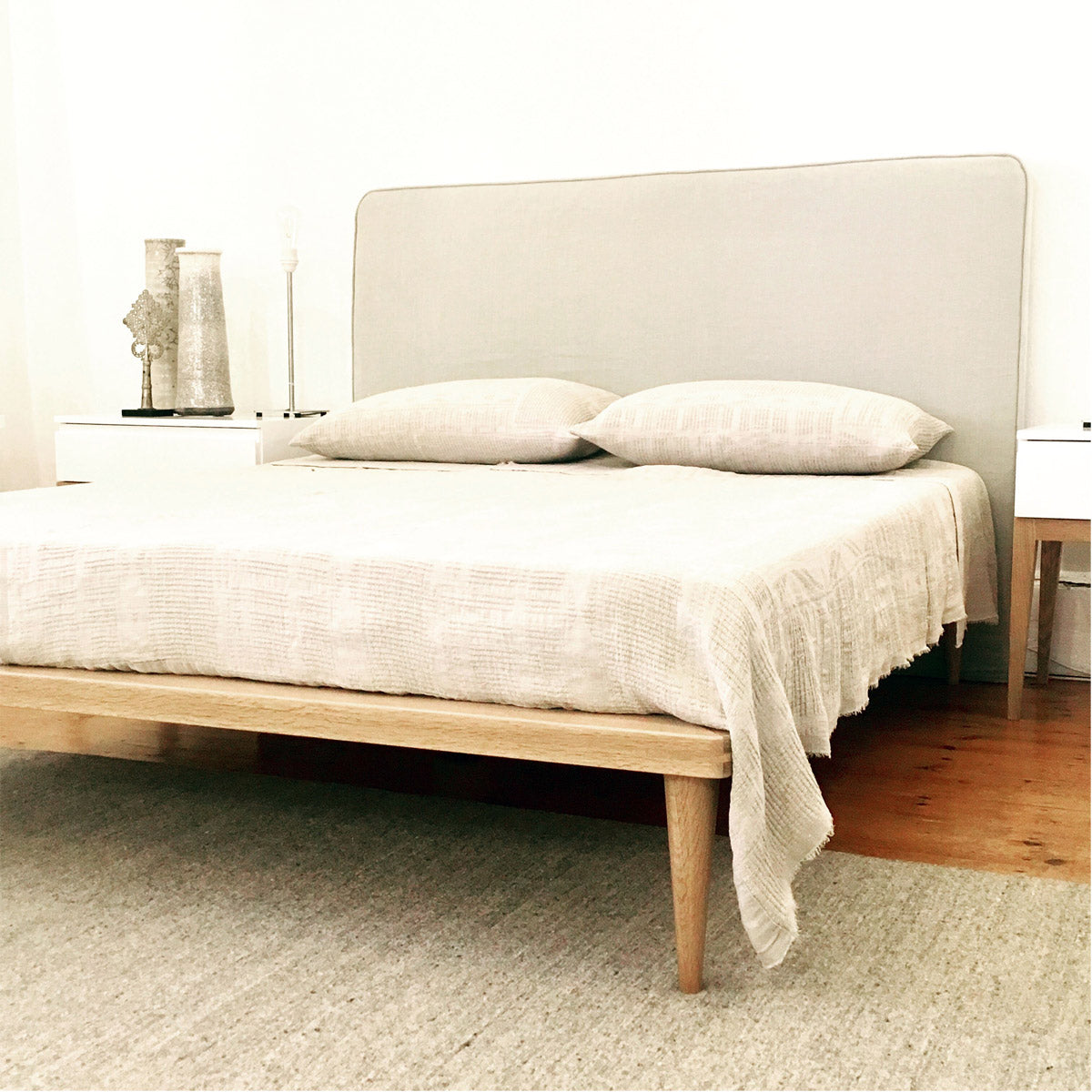 The Turned Leg Bed Base