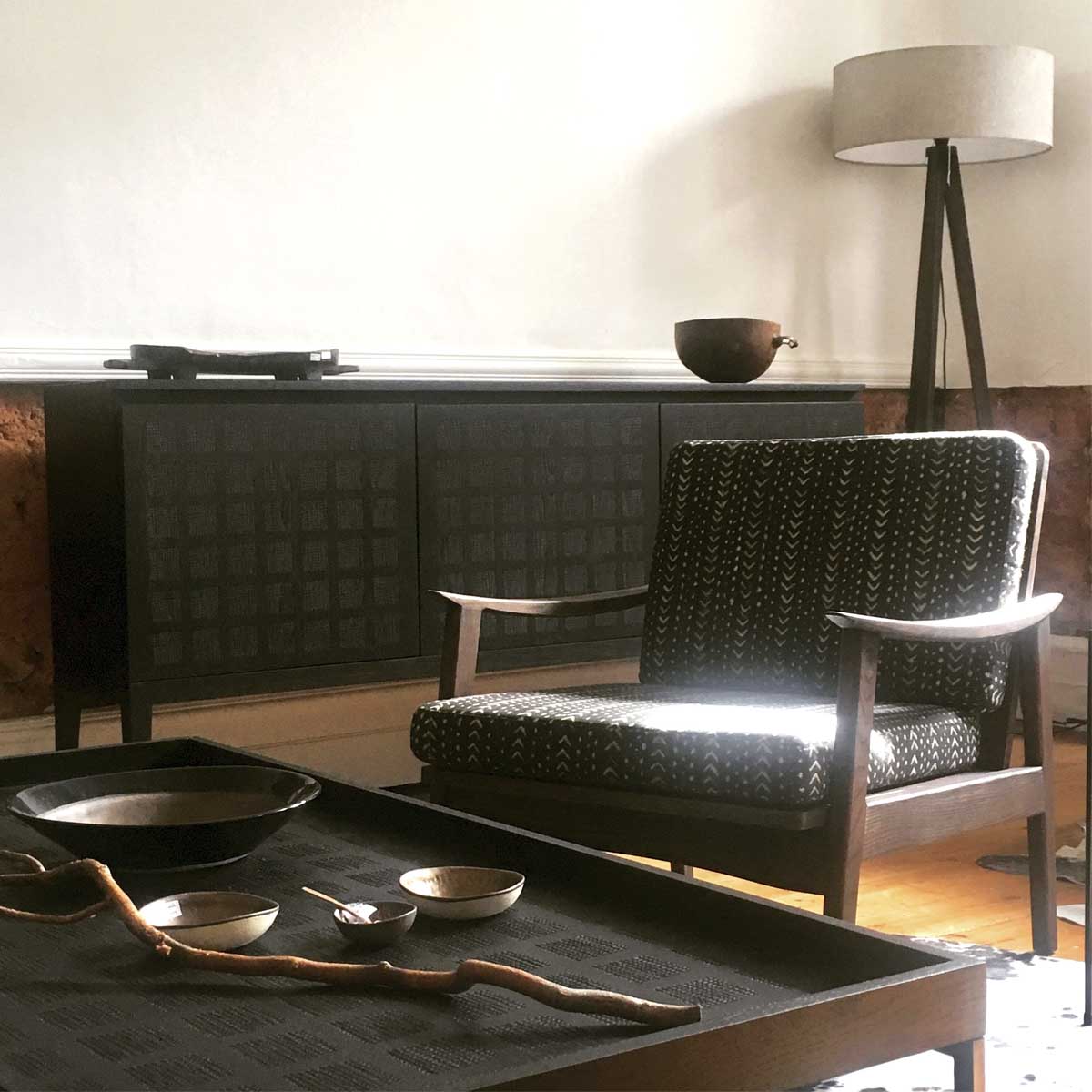 The Adinkra Coffee Table – Loop Leg