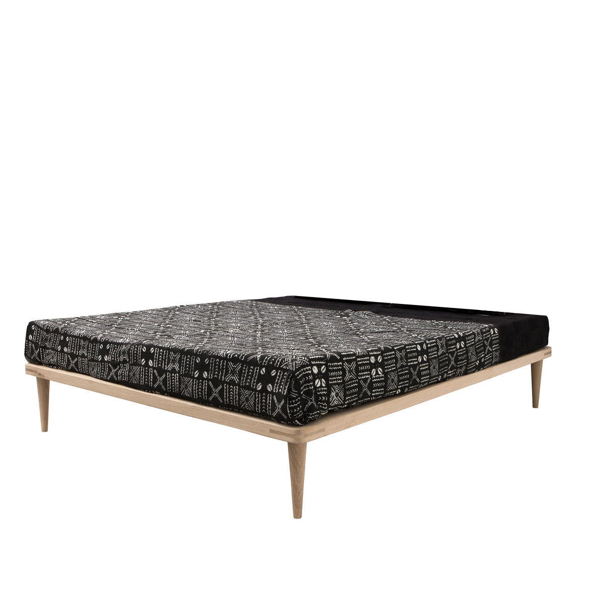The Turned Leg Bed Base