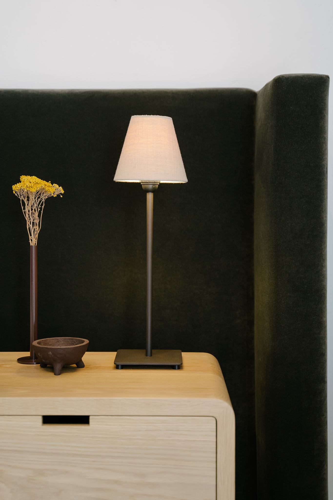 The Simple Table Lamp