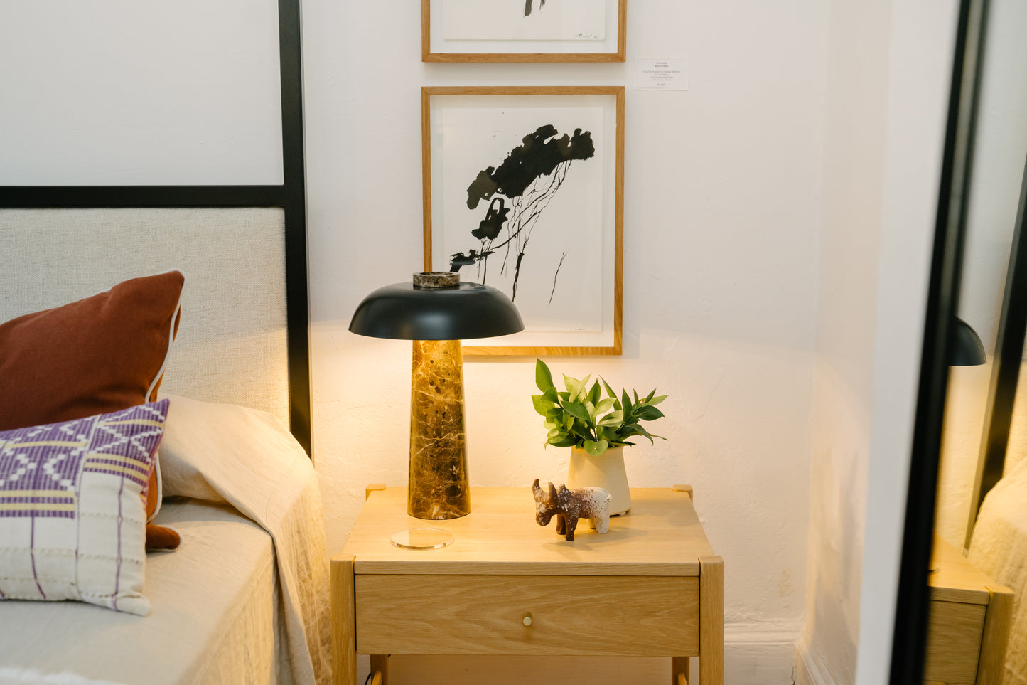 The Safi Pedestal
