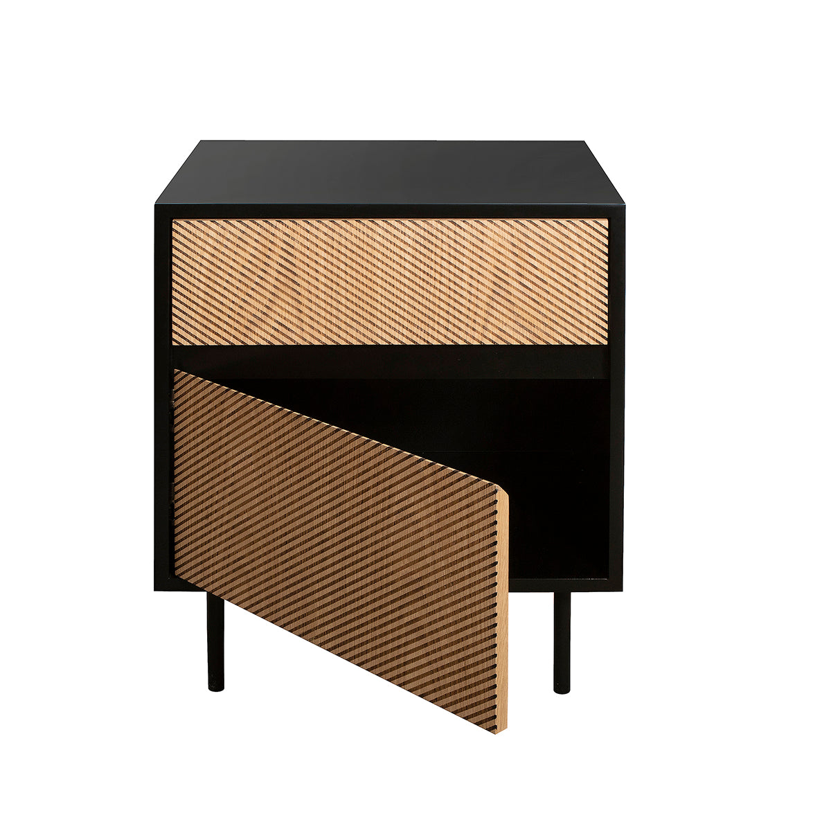 The Diagonal Groove Pedestal
