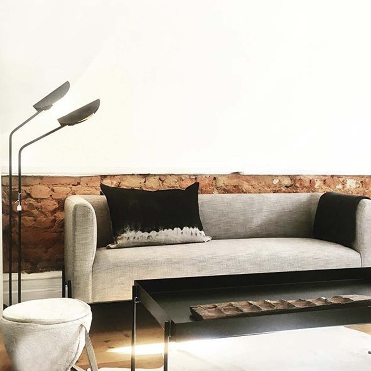 The Curved Poppy Lamp